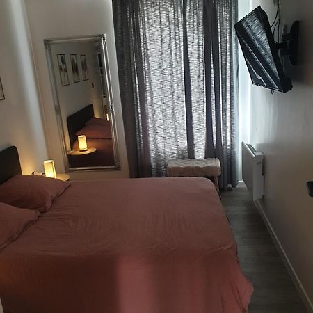 L'Hirondelle Apartment Pre-en-Pail-Saint-Samson ภายนอก รูปภาพ